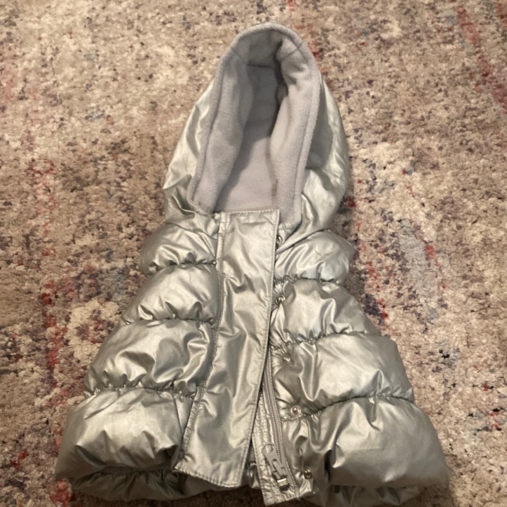 BRAND NEW (no tags) Old navy PUFFER VEST
